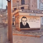 Altro che vezzo da salotto: la poesia di Simone Mestroni è un’arma di periferia