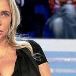 1481987995-mara-venier-fuori-rai-620×350