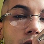 “Mio figlio è morto aspettandoti, smettila di postare foto da idiota”