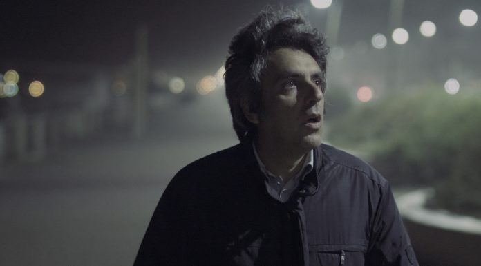 “Mistero di un impiegato”, viaggio tra visioni oniriche e VHS "Mistero di un impiegato", viaggio tra visioni oniriche e VHS