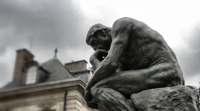 Cuori contro, la via del ribelle lungo il pensiero unico Cuori contro e penne oltre, la via del ribelle contro il pensiero unico