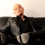 Enrico Ruggeri: “La vita premia chi non ha il piano B..”