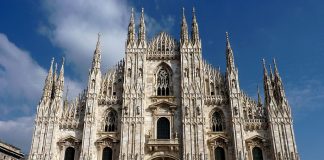 Il Duomo di Milano? Merito dei giganti. Così parlò il terrapiattista Il Duomo di Milano? L’hanno fatto i giganti: così parlò il “terrapiattista”...