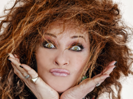 Valentina Persia: “Dal balletto al cabaret, il passo è breve..”