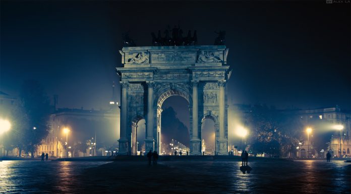 Di notte Milano si fa piccola Di notte Milano si fa piccola