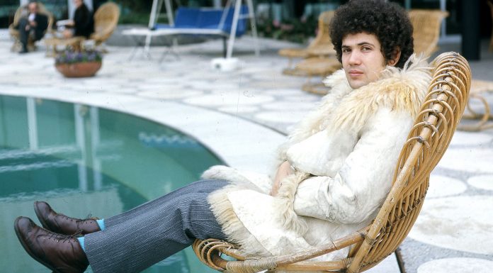 Battisti, che snobba il ’68 e diventa immortale "Emozioni private", il libro su Lucio Battisti