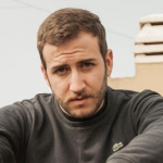 Assistente alla regia nella serie Netflix, Baby, col regista Andrea Baroni lavora a un corto che coinvolgerà 35 ragazzi con problematiche sociali importanti