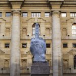 1600px-Cattelans_LOVE_sculpture (1)