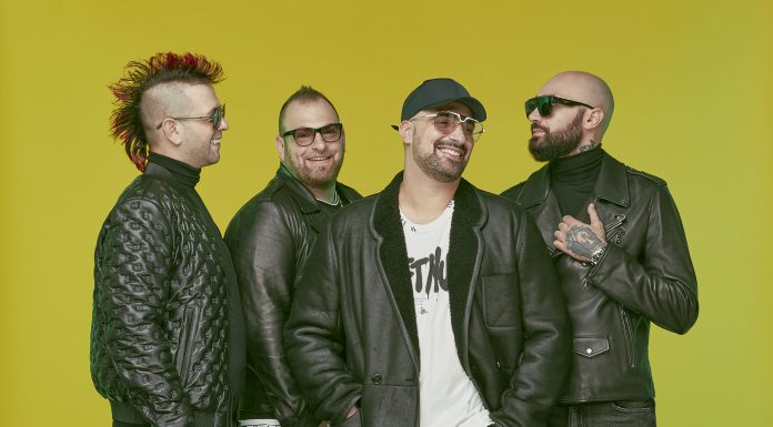 Boomdabash: «Nella nostra musica “lu mare, lu sule, lu jentu” del Salento»