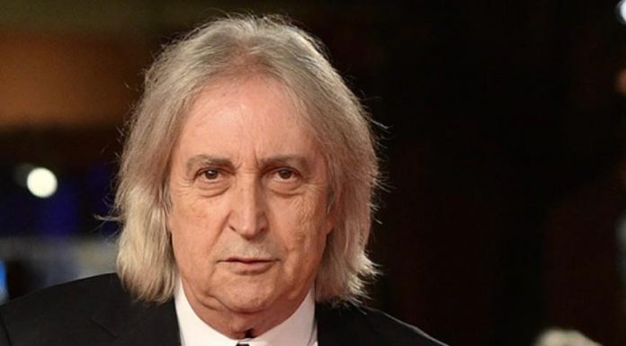 “Ho sempre pensato a quel signore che esce di casa per andare al cinema…”