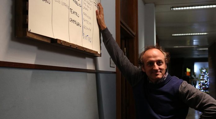 La comicità di Ginepro, dalla sit com al Willy Wonka de “La fabbrica del cioccolato