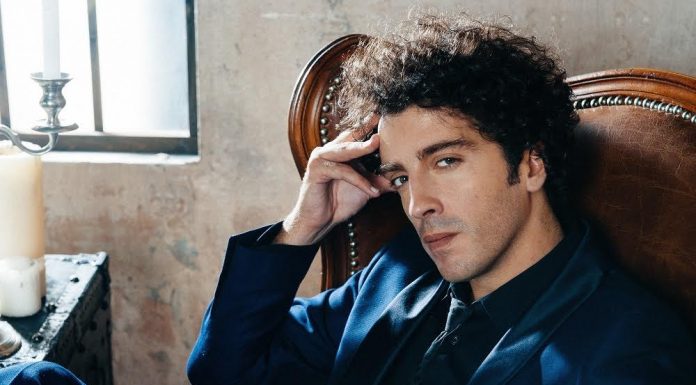 Eman al Rendano Arena: «Non sono indie, ma preferisco l’autenticità cantautorale alla popolarità»