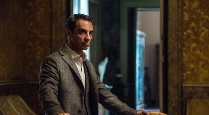 “Raccontare sé stessi navigando altrove” Pasquale Esposito nel cast di Hotel Portofino