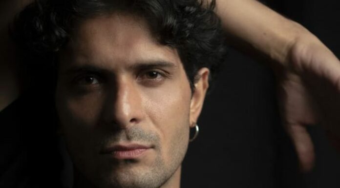 Dal mito greco al sogno felliniano, Vincenzo Iantorno e l’ascolto come dono dell’arte