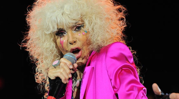Rock grinta e stile: ancora Rettore!