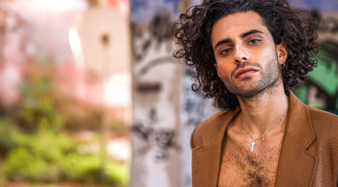 Danilo Arena, “parlaci di te”: l’intervista OFF sul suo primo disco