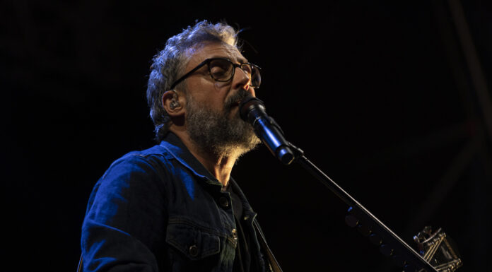 Dario Brunori:”Le mie radici sono un racconto antico che si integra con la contemporaneità”