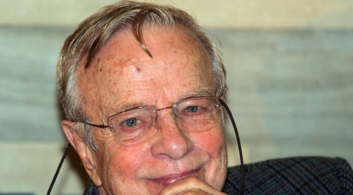 Cento anni fa nasceva Zeffirelli:”La bellezza è la sola cosa che ci rende uomini”