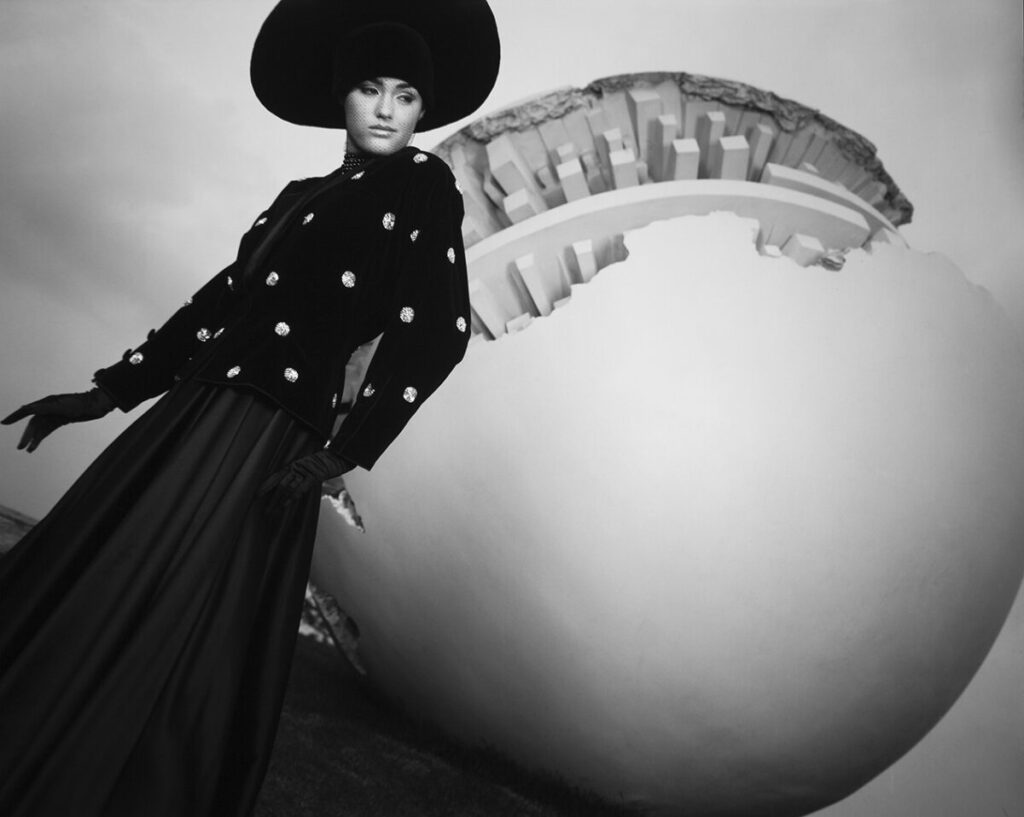 Fotografia analogica Jasmin e Pomodoro di Antonio Guccione in mostra a Milano – a cura di Emanuele Beluffi